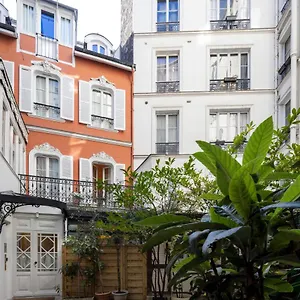 Appartement Yuna Blanche - Serviced, Parijs