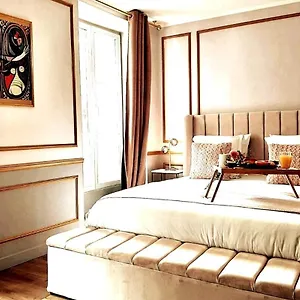 Appartement Da Vinci Montmartre Aircon, Parijs